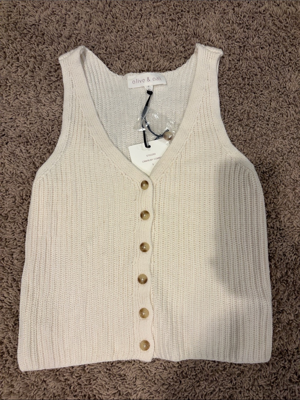 Olive & Oak Ivory Ribbed Button-Front Tank